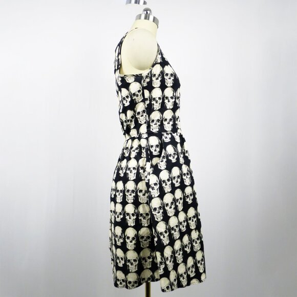 FOLTER Sz M Skulls Fit & Flare Sleeveless Dress Keyhole Back Pockets NWOT - Picture 3 of 13